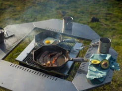 Finex 10" Cast Iron Skillet With Lid -Weber Shop finex skillet 8 bacon and eggs outdoors 81198.1615906884.1500.1500
